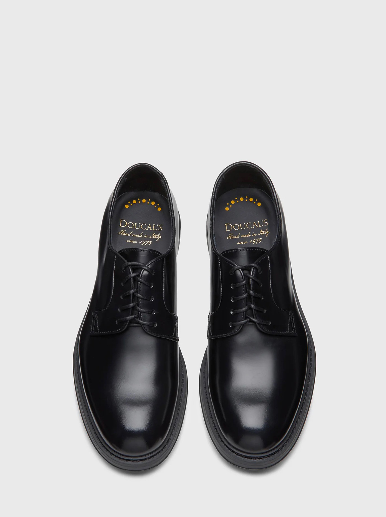 Doucal's Stringata in pelle nera