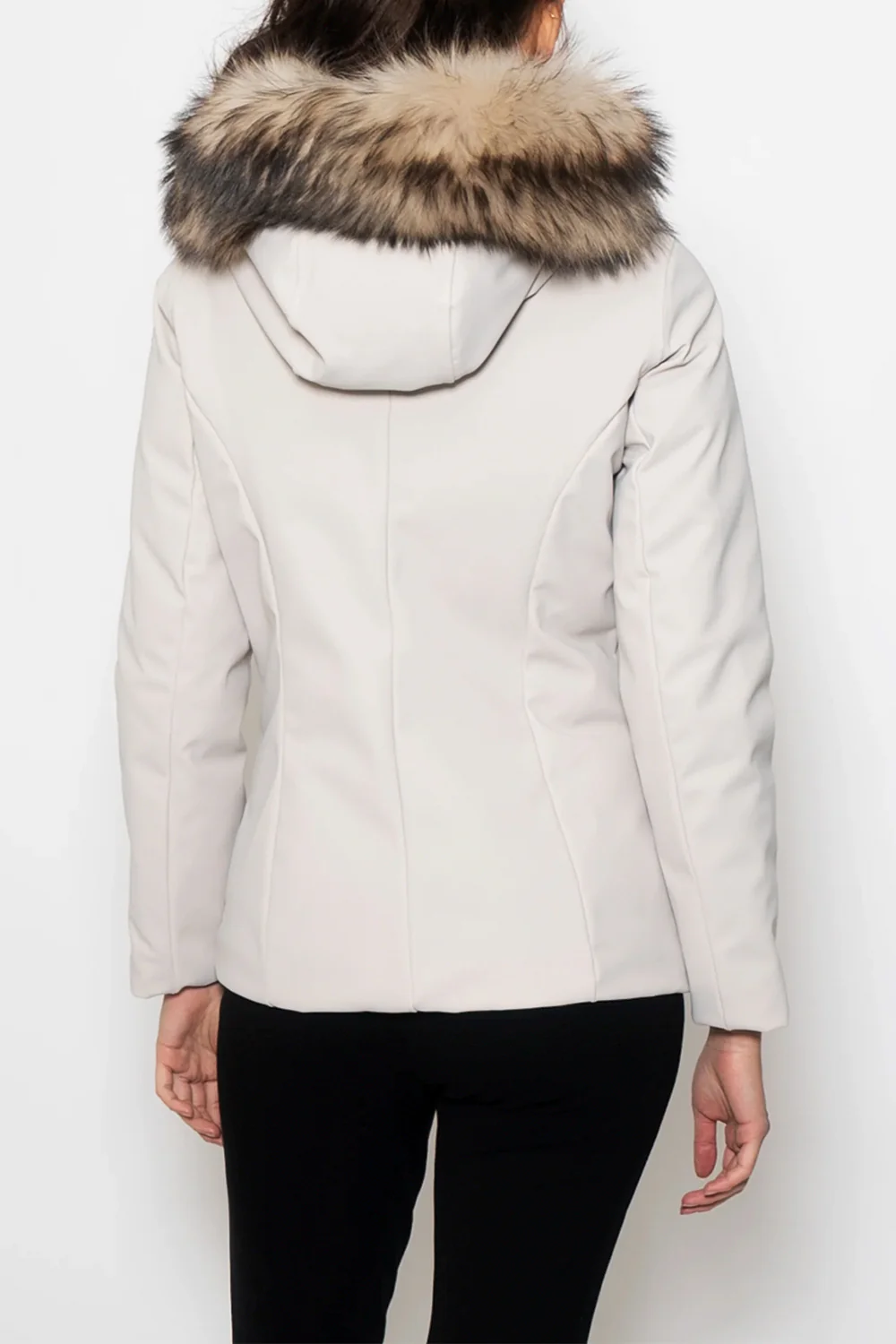 Rrd winter storm fur lady