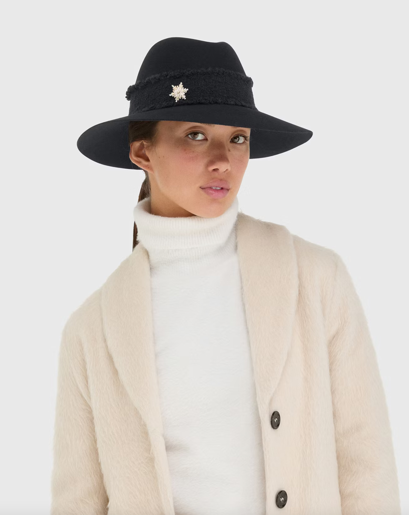 Borsalino Borsalino Claudette Feltro di Lana con Spilla Fiocco di Neve — 4/4