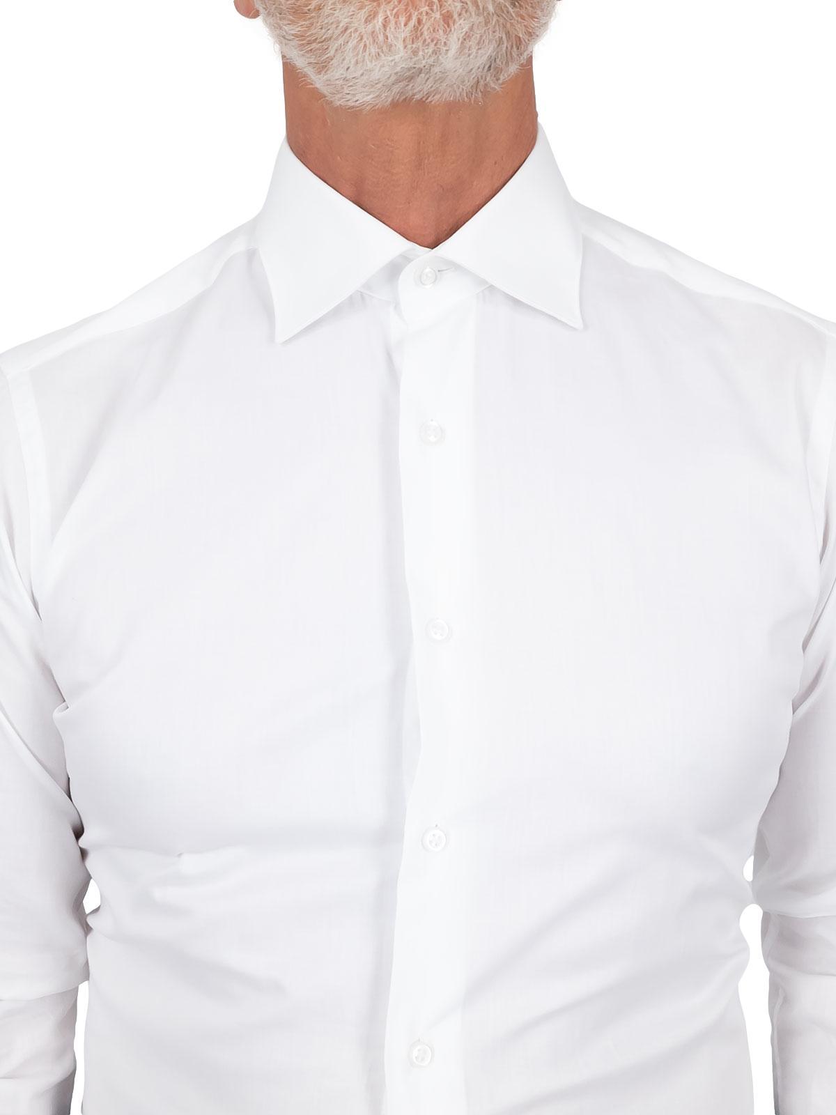 t shirt bianca uomo elegante